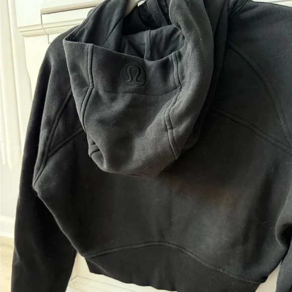 Like new lululemon scuba crop full zip hoodie jacket black 8 - Picture 4 of 5